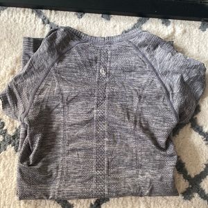 Lululemon Tshirt